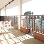Daire Renovated Flat Next To The Beach-beahost *