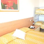 Renovated Flat Next To The Beach-beahost Appartement *
