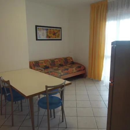 Renovated Flat Next To The Beach-beahost Lejlighed *