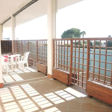 Renovated Flat Next To The Beach-beahost Μπιμπιόνε