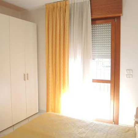 Renovated Flat Next To The Beach-beahost