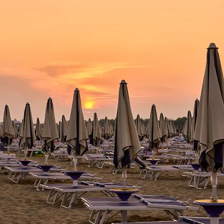Renovated Flat Next To The Beach-beahost * Bibione