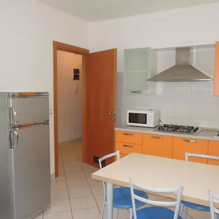 Lejlighed Renovated Flat Next To The Beach-beahost *