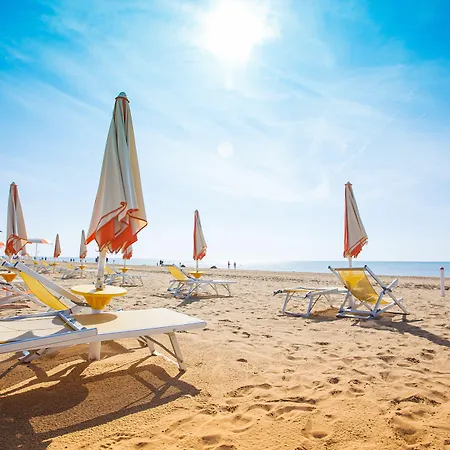 Renovated Flat Next To The Beach-beahost Lejlighed