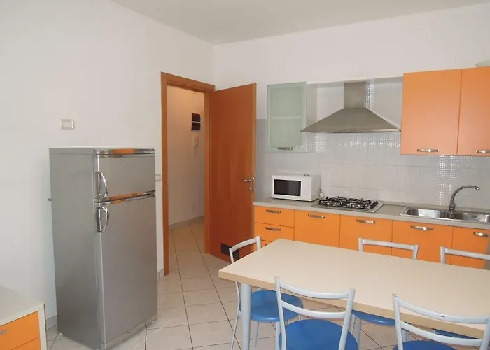 Daire Renovated Flat Next To The Beach-beahost